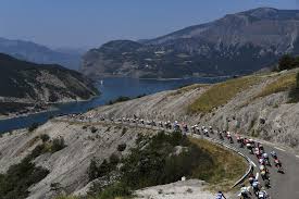Impey daryl a remporté l'étape à brioude devant benoot tiesj et tratnik jan. Tour De France 2020 Les 11 Etapes A Ne Pas Manquer