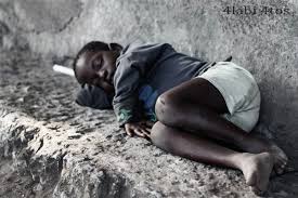 The band's music focuses very much on 2 part harmony. Poor Boy 4labi4tos