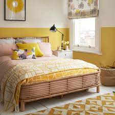 Wondering about the best colour combination for living room? Yellow Bedroom Ideas For Sunny Mornings And Sweet Dreams