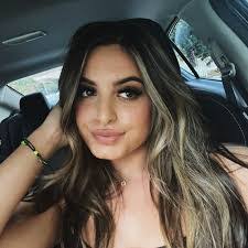 Diana Giordano's Instagram, Twitter & Facebook