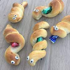 zopfschlangen mit schoggistangeli snacks fur party kinder party snacks kindergeburtstag essen schule