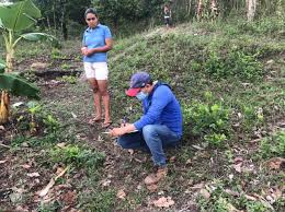 La tierra lo tiene todo para el bienestar del hombre, también tiene a los  Agrónomos”