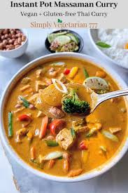 Easy 1 pot massaman curry minimalist baker recipes. Instant Pot Massaman Curry Vegan Recipe Simplyvegetarian777
