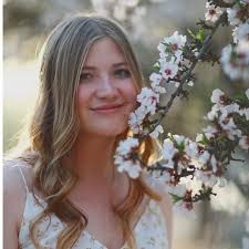 Mallorie McAbee and Thomas Rhoades's Wedding Website