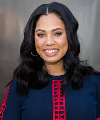 Ayesha Curry S Court Side Snack Will Blow Your Nachos Away New Hair Look New Hair New Haircuts