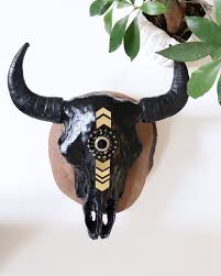 J Ai Le Plaisir De Vous Presenter Cet Article De Ma Boutique Etsy Crane De Taureau Decore Skull Idee Cadeau Cranes D Animaux Cranes De Taureaux Crane