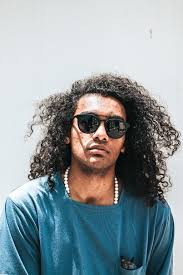 Cabelo Cacheado Masculino Cortes Cuidados E Como Definir Já fizemos um vídeo falando sobre as tendências de cortes de cabelo 2019 masculino, onde foi prometido matérias separadas com tendências agora podemos começar a falar dos cortes para cabelo enrolado masculino 2019. cabelo cacheado masculino cortes