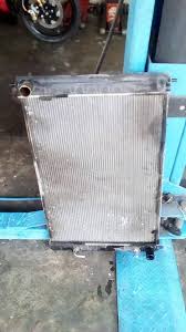Ini kerana jika aircond kereta rosak atau kurang sejuk, ia akan menyebabkan cermin kereta akan berkabus ketika memandu pada hari hujan. Kami Servis Tangki Air Kenderaan Mr Radiator Centre Facebook