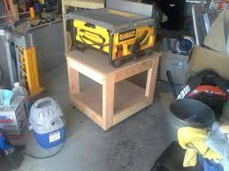 Easy Table Saw Stand I Built This Table For A New Dewalt Table Saw I Have 2 Locking Casters And The Saw Hasn Table Saw Stand Woodworking Projects Woodworking