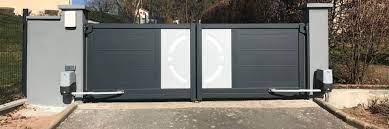 Donc, sans énergie électrique disponible au niveau du portail, impossible d'y adjoindre une gache. Motorisation De Portail Quel Modele Choisir En Aout 2021