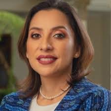 Perla Castro's Instagram, Twitter & Facebook