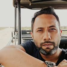 Chintan Vora (@theunsocialguy)