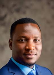 Mahaifyar Furodusa Abubakar Bashir Maishadda da yan uwanshi sun kaiwa  mawaki Dauda Kahutu Rarara ziyara a office dinshi dake kano.  #kannywoodcelebrities #kannywood #kancelebnigeria