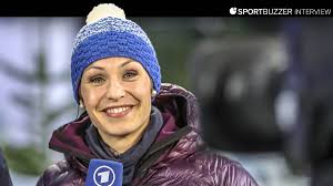 Magdalena neuner could then savour the memory of her successful first olympic games and spend some time on one of her favourite leisure activities. Magdalena Neuner Uber Biathlon Wm In Antholz Schon Ein Cooles Gefuhl Sportbuzzer De