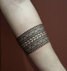 These tattoos are also less painful, compared to others that are drawn around the body. 54 Best Arm Tattoos For Women With Meaning 2021
