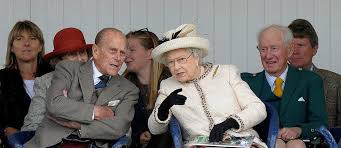 Étrangement, aucune biographie du « mari de la reine » n'existait en france. Philip D Edimbourg A Toujours Ete Le Bodyguard De Sa Gracieuse Majeste Le Point