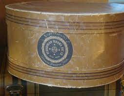 Vintage Panama Hat Box Ecuadorian New York Tan Label Etsy Vintage Hat Boxes Panama Hat Hat Box