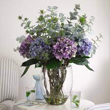 Choose a stunning silk flower arrangement and luxury vase or create your luxury artificial flowers from amaranthine blooms are the most lifelike available. Artificial Flowers In Vase 13 Best Fake Flowers In Vases To Buy