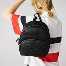 Trouvez votre sac à dos en cuir de qualité, parfait pour un style affirmé, nous vous présentons notre gamme pour homme ou pour femme! Sacs A Dos Femme En Cuir Lacoste
