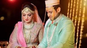 Plus her work was very detailed, and she has a passion for what she does. Viral Video Newlyweds Sugandha Mishra Sanket Bhosale Take Over The Internet With Funny Shaadi Ke Baad Moments