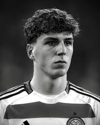 Celtic Park magic 💚 #CELRBL #UCL