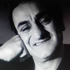 Hoy sábado 15 hs Estoy en Radio10 MDP FM105.5 invitado para charlar de  temas varios: Cultura Marplatense, Teatro, el No la Guerra, etc en el  programa de Luis Gargiulo "Sueños y Sonidos"