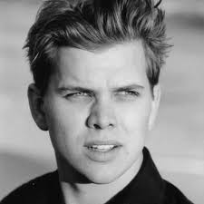 Watch Grilling Bobby Hicks (2014) Full Movie Online