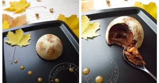 Dome De Mousse Au Chocolat Coeur Coulant Au Caramel Sur Son Croustillant Pralinoise Recette Mousse Au Chocolat Delicieux Desserts Croustillant Pralinoise