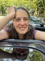 Dawn Isley's Instagram, Twitter & Facebook