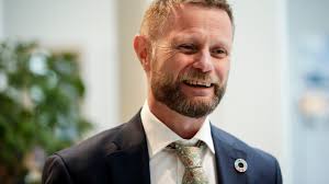 Bent høie (born 4 may 1971) is a norwegian politician from the conservative party who has been minister of health and care services since 2013. Droyt Fra Faktisk No Knytter Motstand Mot Fn Pin Til Rabiate Holdninger Document