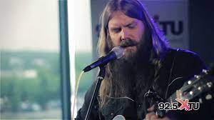 Jun 18, 2019 · have the d chord prepared so that you just lift your pinky from the first string to go dsus4 to d. Chris Stapleton What Are You Listening To Live Acoustic Chords Chordify