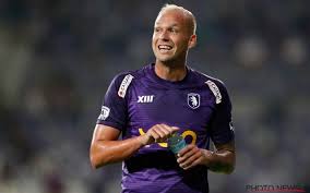 Raphael holzhauser foretrækker at bruge left fod. Beerschot Makes This Decision About Transfer From Holzhauser To Club Brugge Football24 News1 English
