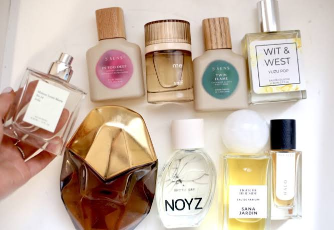 Modern clean perfume houses focusing on total ingredient transparency, AI generated