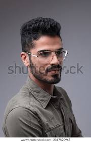 1+ Hundred Three Quarter Bust Royalty-Free Images, Stock Photos & Pictures 