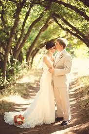 The Oak Tunnel At Red Butte Garden In Salt Lake City Photo By Labuervenich Photography Engagement Poses Garden Wedding Wedding Inspiration