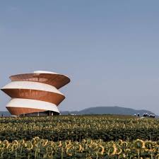 深圳 华侨城光明小镇欢乐田园观光塔 出品建筑