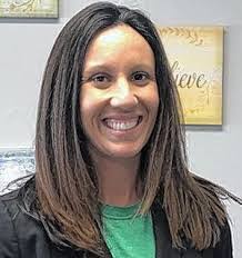 Lauren Barroso's Instagram, Twitter & Facebook