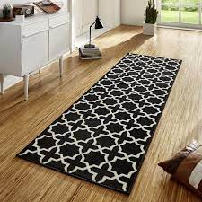 Läufer geben dem zimmer ein einladendes ambiente und sorgen für ein sicheres und angenehmes laufgefühl. Flur Teppich Remember Teppichla Teppich Laufer Flur Stunning Runder Teppich Teppich Laufer Flur Roter Teppich Teppic Teppichlaufer Teppich Schwarzer Teppich