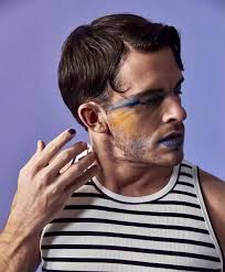 Jonathan Bailey Daily 🐝