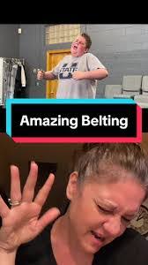 Juliet Tanner's Instagram, Twitter & Facebook