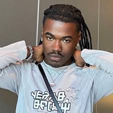 Wallace Abbott's Instagram, Twitter & Facebook