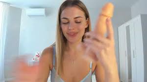 Adri_sweetie Porn Video Record: smile, ohmibod, shy, smart, friendly