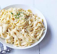 Fettuccine Alfredo Recipe Homemade Alfredo Sauce Made From Scratch Using Heavy Cream Butter Parmesan Chee Main Dish Recipes I Have Tried And Love Alfre
