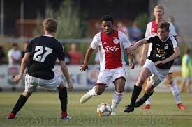 Repairs in only 20 minutes. Ajax Wint Eerste Oefenduel Met 2 11 Van Quick 20 Incl Foto S Ajaxfanzone Nl