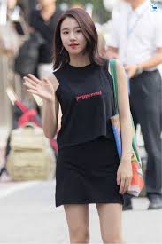 twiceチェヨンの髪型 私服画像まとめ 韓流diary twice スタイル 韓国ファッション 夏 空港のスタイル