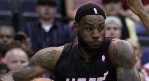 Entsprechend eng hängt auch die geschichte der amerikanischen sportbekleidung mit der entwicklung von baseball zusammen Lebron James Trikot 6 Swingman Und Replika Miami Heat Jetzt Bestellen