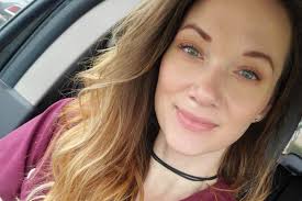 Alyson Rutledge's Instagram, Twitter & Facebook