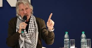 Acusan a Roger Waters de dar un mensaje antisemita con el cerdo de Pink  Floyd