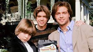It is based on the 1987 english novel madame doubtfire by anne fine. Das Kind Von Mrs Doubtfire Ist Jetzt Ein Absolutes Stuck News24viral