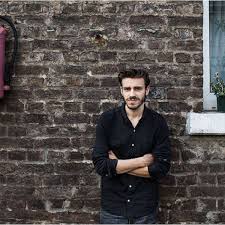 Und weil so viele von euch gekommen sind, darf ich bereits jetzt bekannt geben, dass es ab. Jean Philippe Kindler Bewirbt Sich Um Die Trophae Der Kleinkunsttage In Ludenscheid Ludenscheid